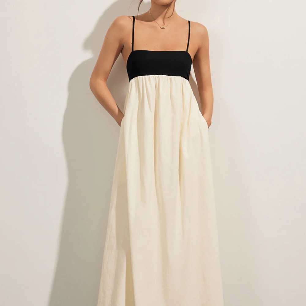 Commense Open Back Black and Cream Maxi Dress NWT
